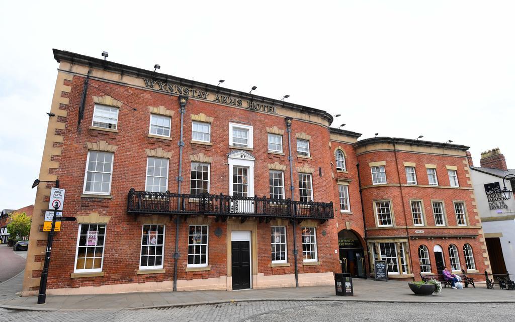Wynnstay Arms, Wrexham By Marston'S Inns Extérieur photo